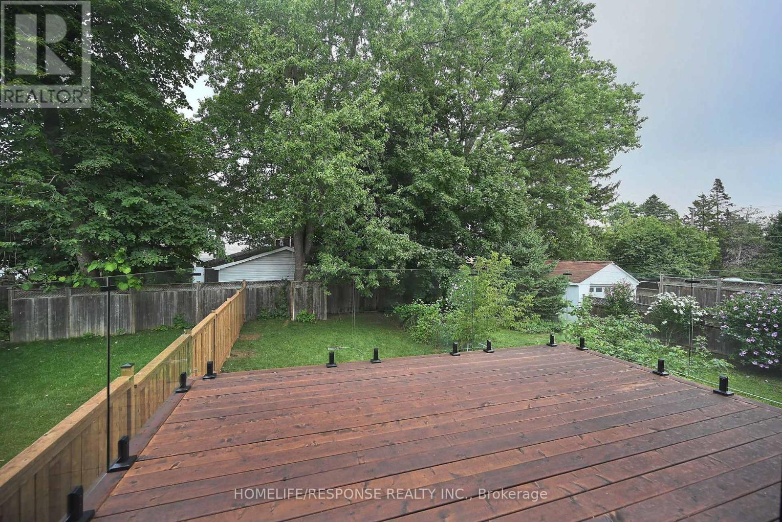 17a Pine Avenue N, Mississauga, Ontario  L5H 2P9 - Photo 15 - W12888714