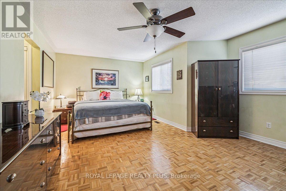 3561 Old Orchard Park Drive, Mississauga (Fairview), Ontario  L5B 4E3 - Photo 28 - W12888716