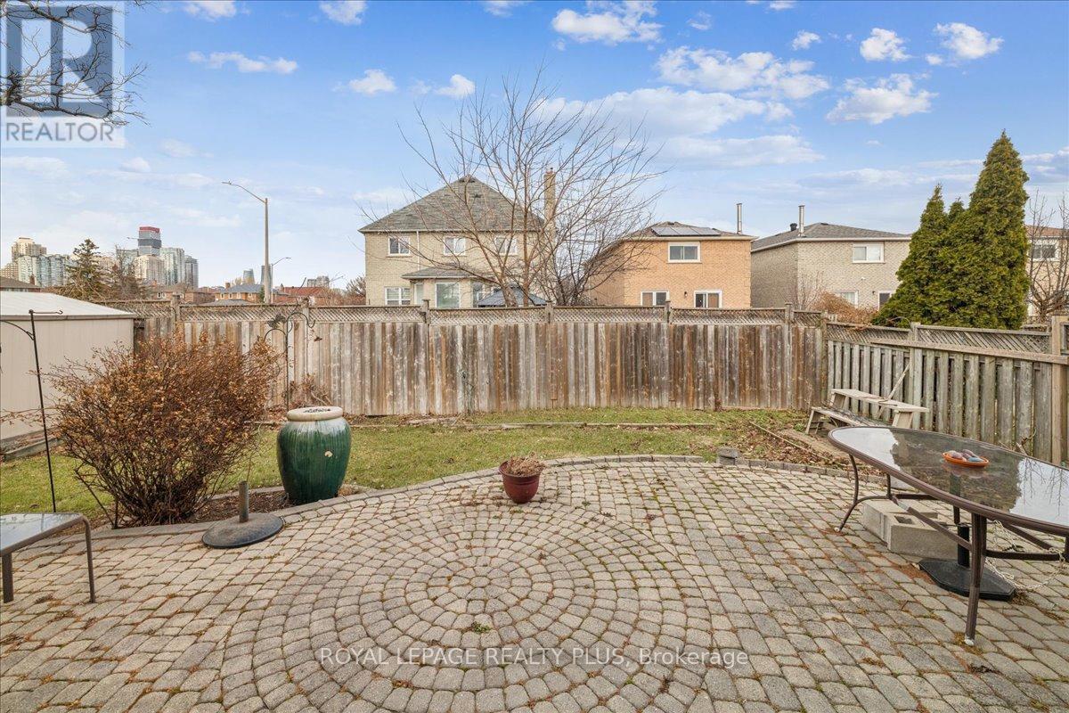 3561 Old Orchard Park Drive, Mississauga (Fairview), Ontario  L5B 4E3 - Photo 41 - W12888716