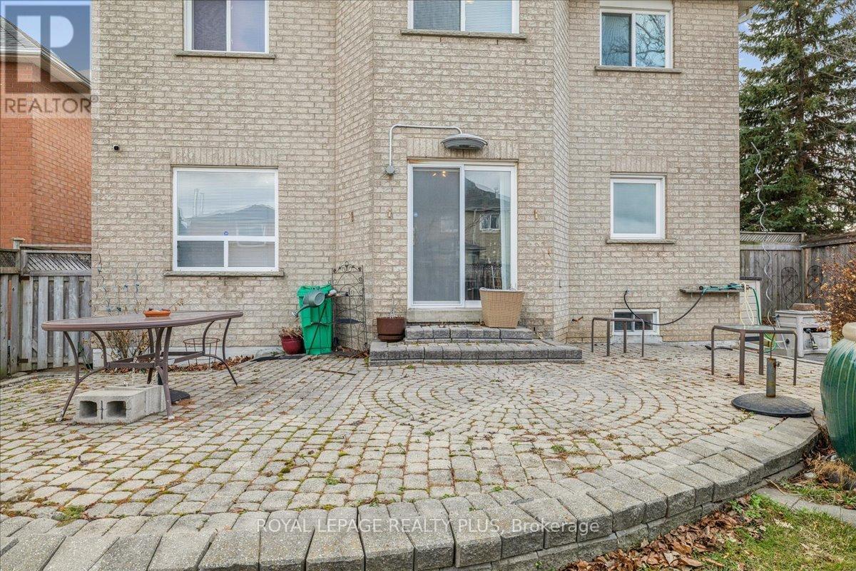 3561 Old Orchard Park Drive, Mississauga (Fairview), Ontario  L5B 4E3 - Photo 45 - W12888716