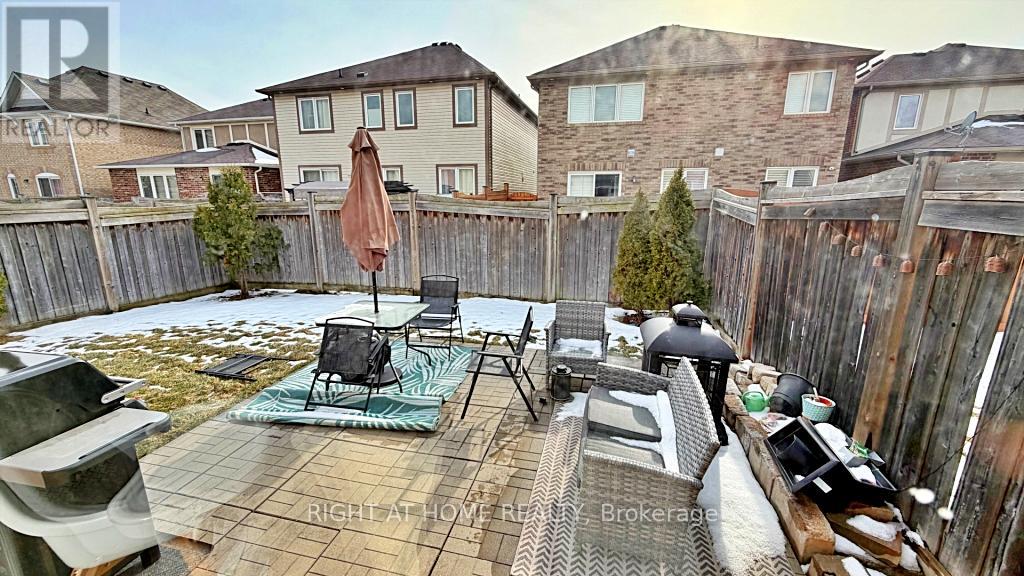 950 Whewell Trail, Milton, Ontario  L9T 8C5 - Photo 15 - W12888732