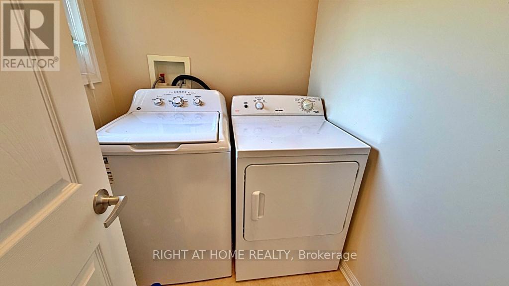 950 Whewell Trail, Milton, Ontario  L9T 8C5 - Photo 28 - W12888732