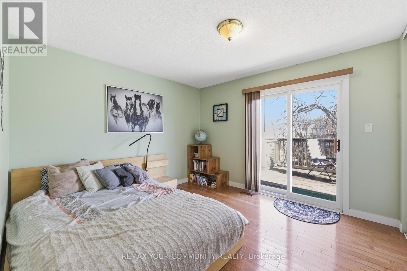 1431 Nesdale Court, Mississauga, Ontario  L5J 4M1 - Photo 19 - W12888734