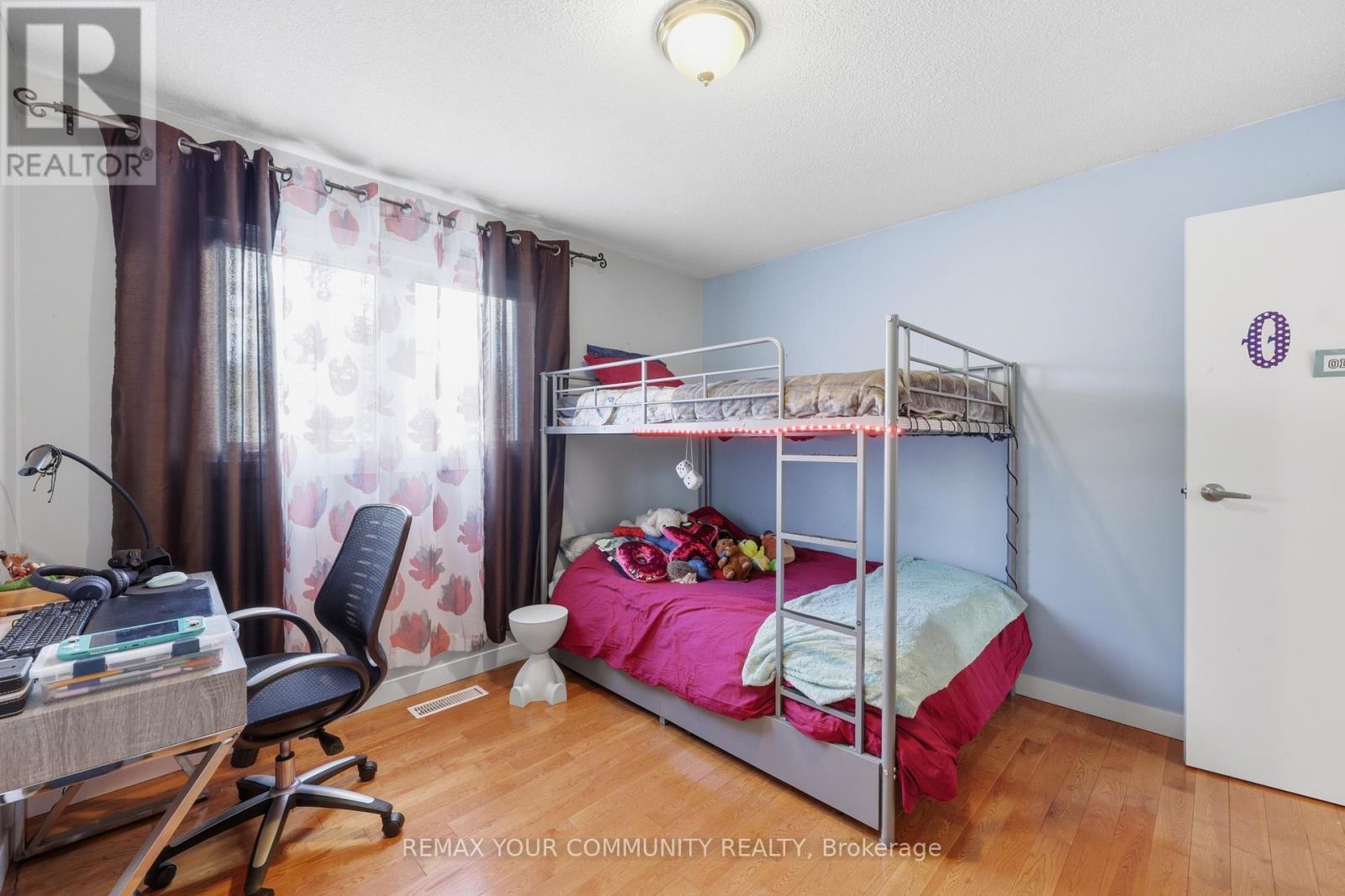 1431 Nesdale Court, Mississauga, Ontario  L5J 4M1 - Photo 25 - W12888734