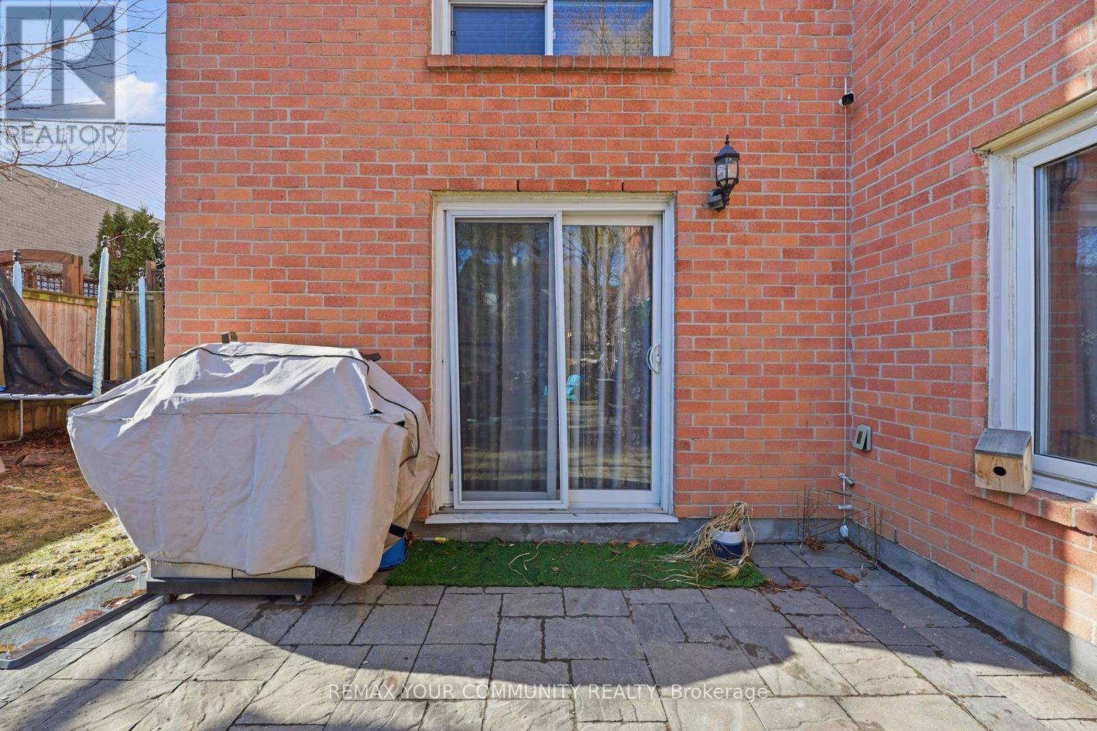 1431 Nesdale Court, Mississauga, Ontario  L5J 4M1 - Photo 30 - W12888734