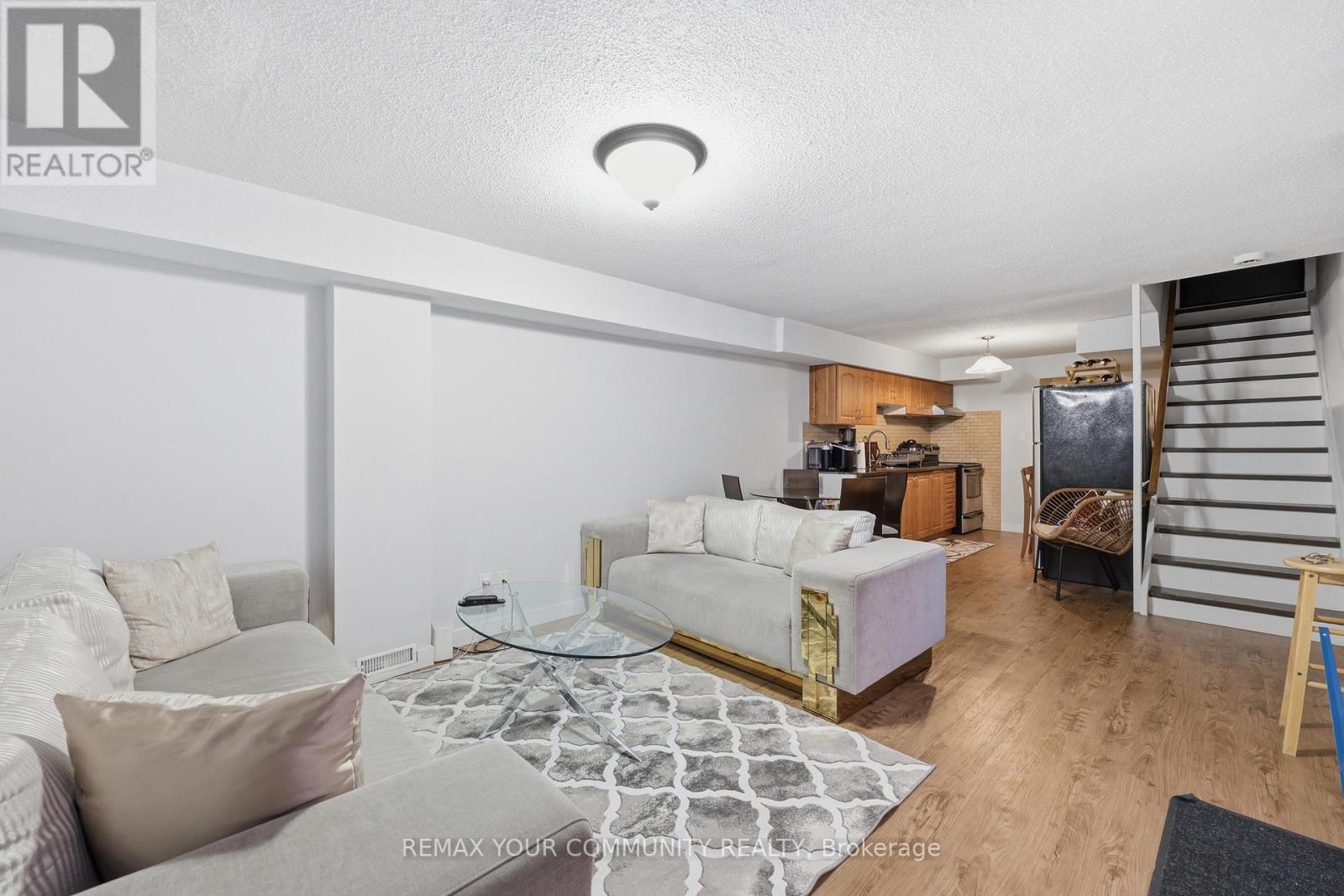 1431 Nesdale Court, Mississauga, Ontario  L5J 4M1 - Photo 31 - W12888734