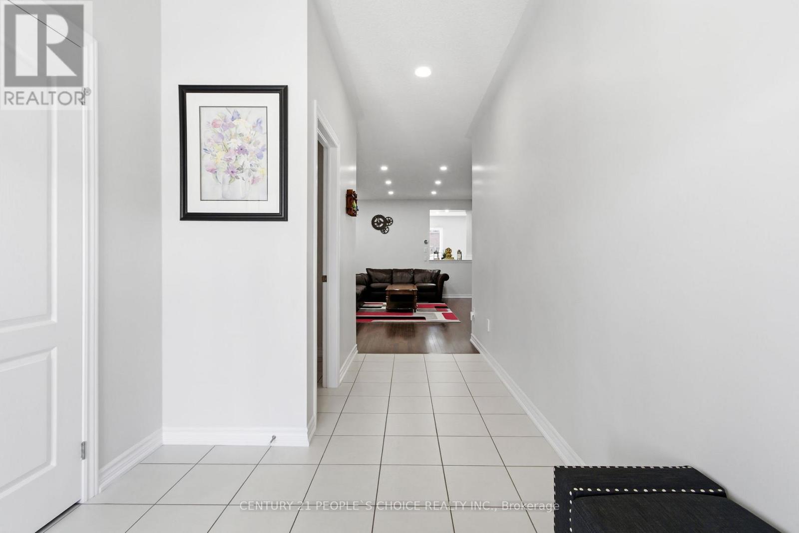 188 Bonnieglen Farm Boulevard, Caledon, Ontario  L7C 4C1 - Photo 5 - W12888752