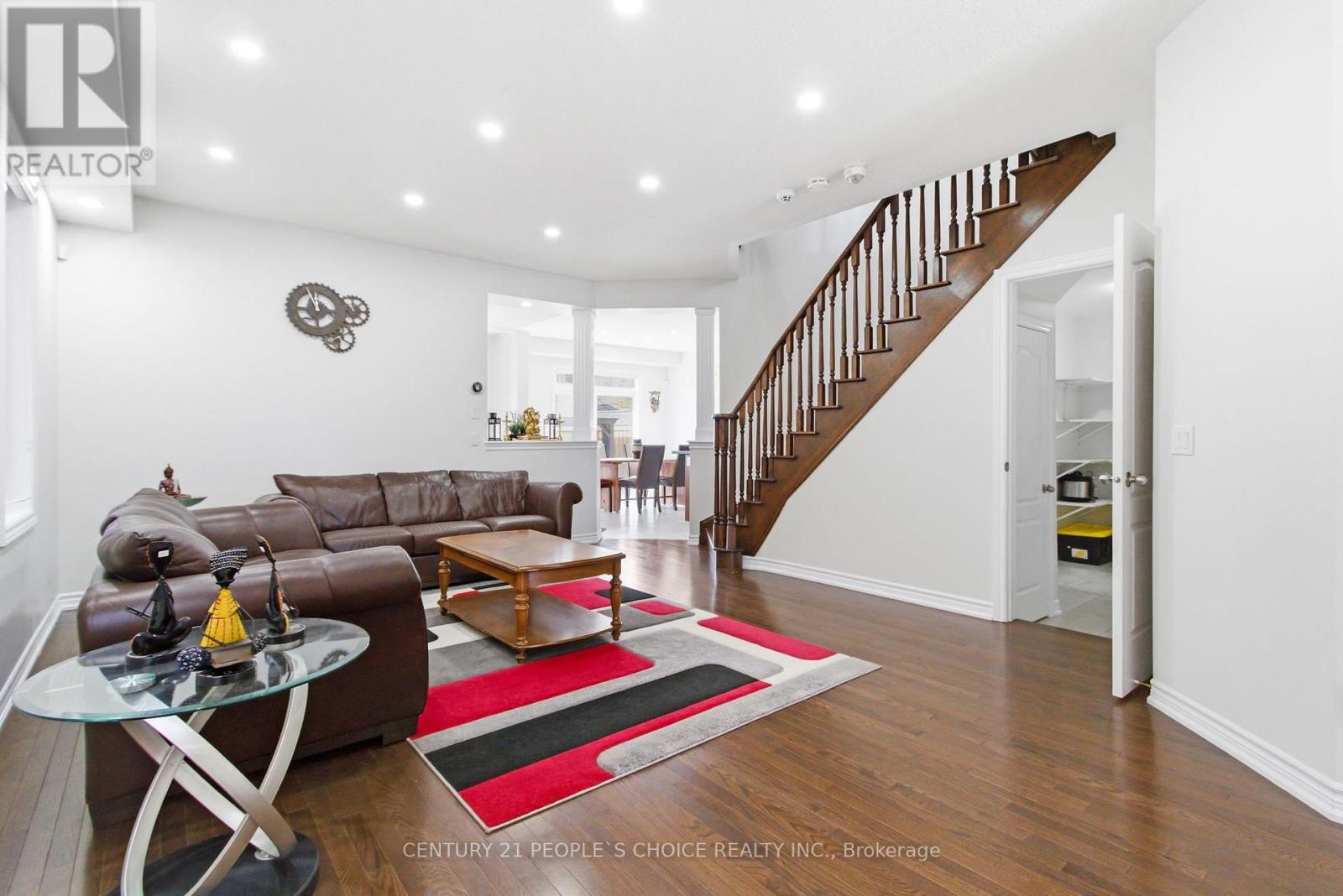 188 Bonnieglen Farm Boulevard, Caledon, Ontario  L7C 4C1 - Photo 7 - W12888752