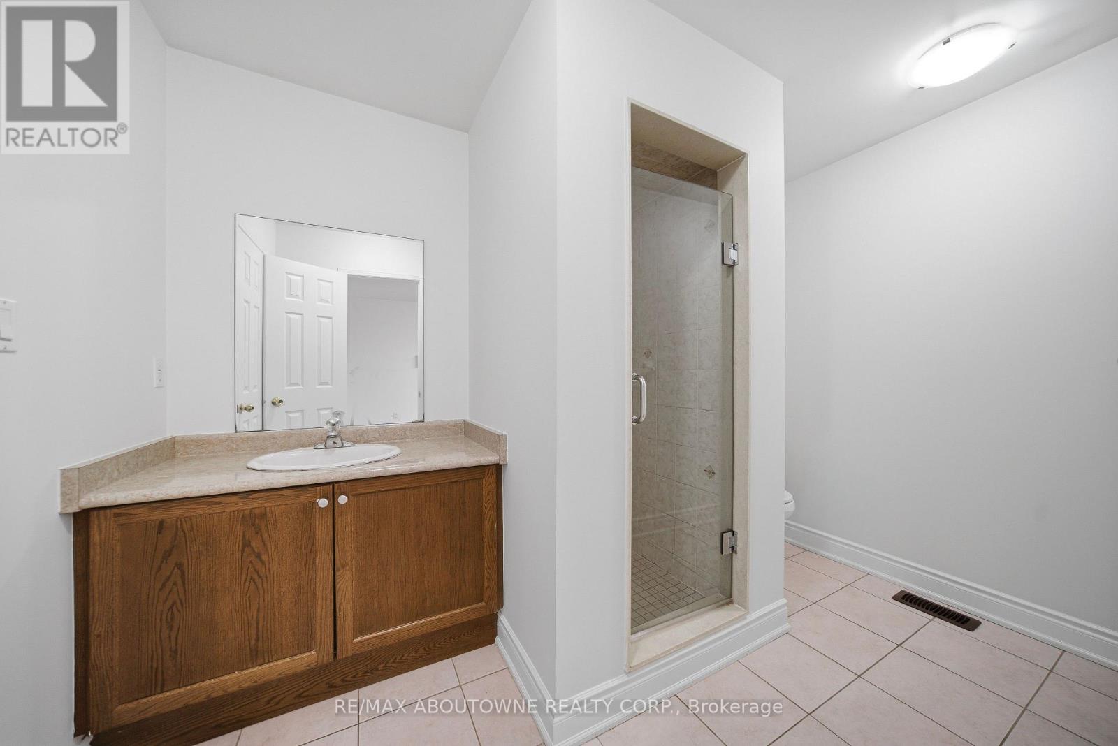 897 Stoutt Crescent, Milton, Ontario  L9T 7R1 - Photo 14 - W12888768