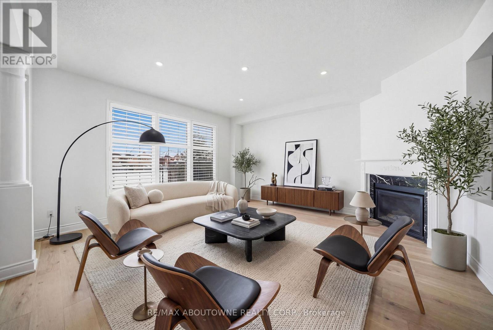 897 Stoutt Crescent, Milton, Ontario  L9T 7R1 - Photo 7 - W12888768