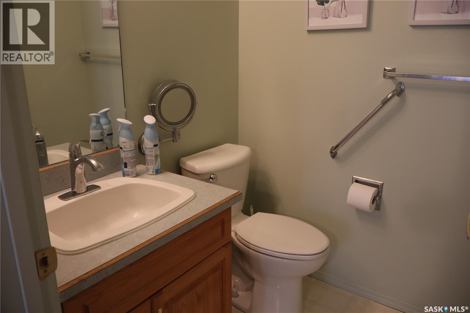 101 226 3rd Avenue W, Assiniboia, Saskatchewan  S0H 3R0 - Photo 16 - SK030530