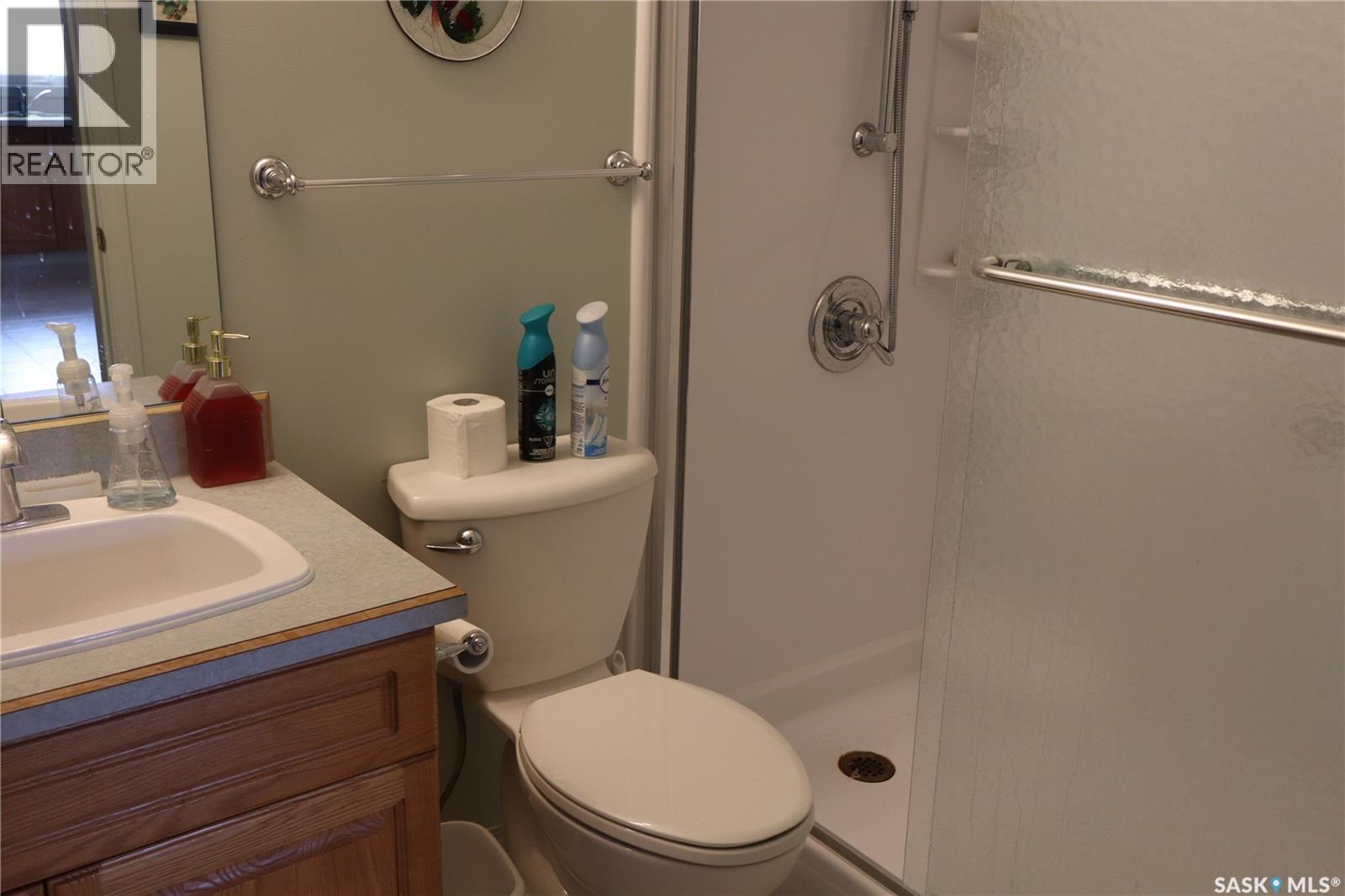 101 226 3rd Avenue W, Assiniboia, Saskatchewan  S0H 3R0 - Photo 19 - SK030530