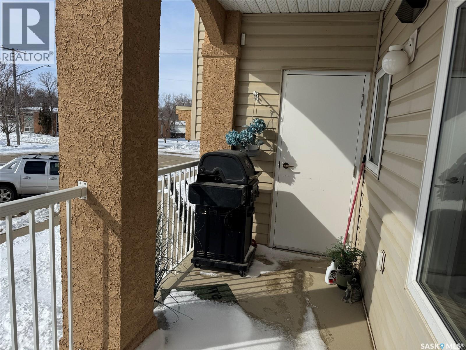 101 226 3rd Avenue W, Assiniboia, Saskatchewan  S0H 3R0 - Photo 24 - SK030530