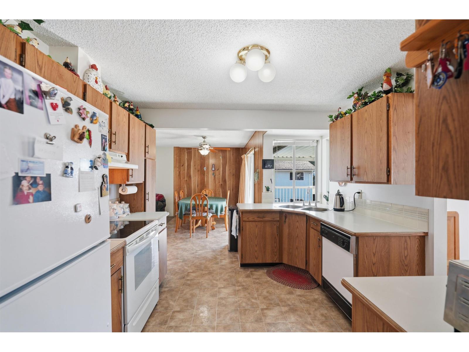 9670 130 Street, Surrey, British Columbia  V3T 5N2 - Photo 10 - R3095578