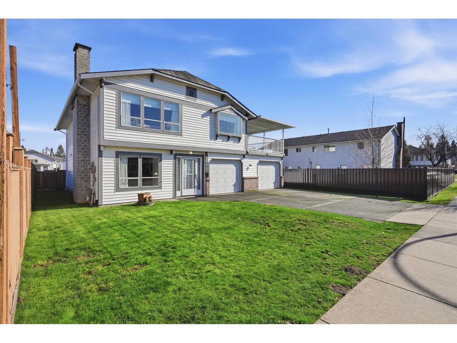 9670 130 Street, Surrey, British Columbia  V3T 5N2 - Photo 3 - R3095578