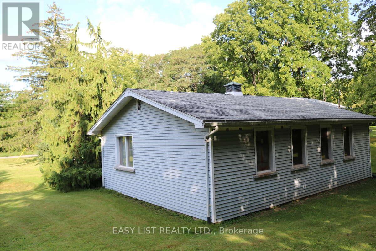 1109 Effingham Street, Pelham, Ontario  L0S 1C0 - Photo 15 - X12888636