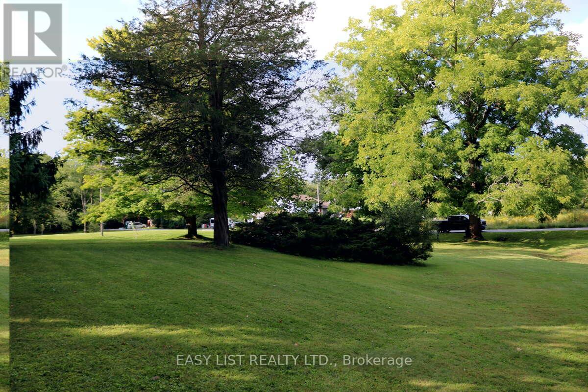 1109 Effingham Street, Pelham, Ontario  L0S 1C0 - Photo 20 - X12888636