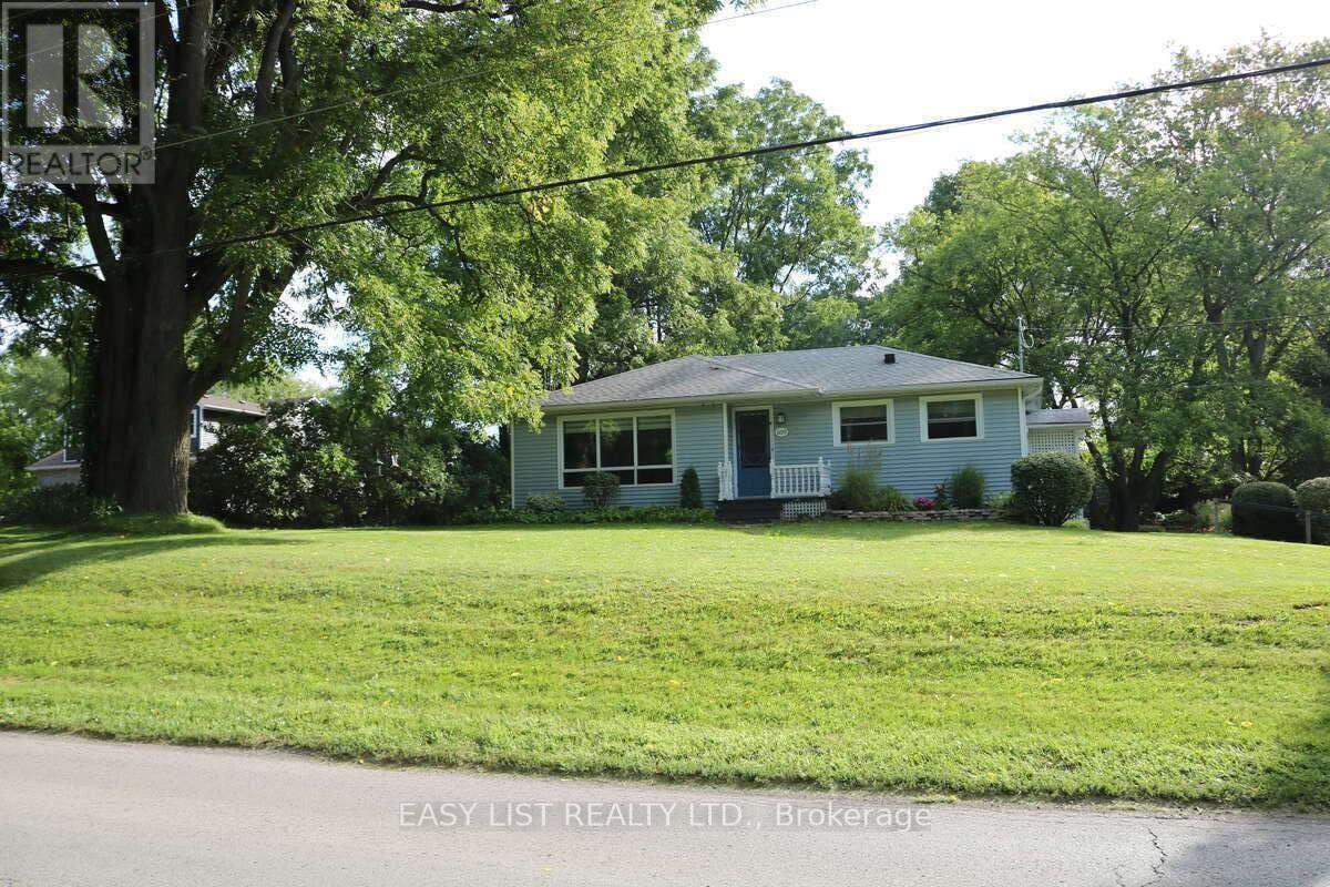1109 Effingham Street, Pelham, Ontario  L0S 1C0 - Photo 3 - X12888636