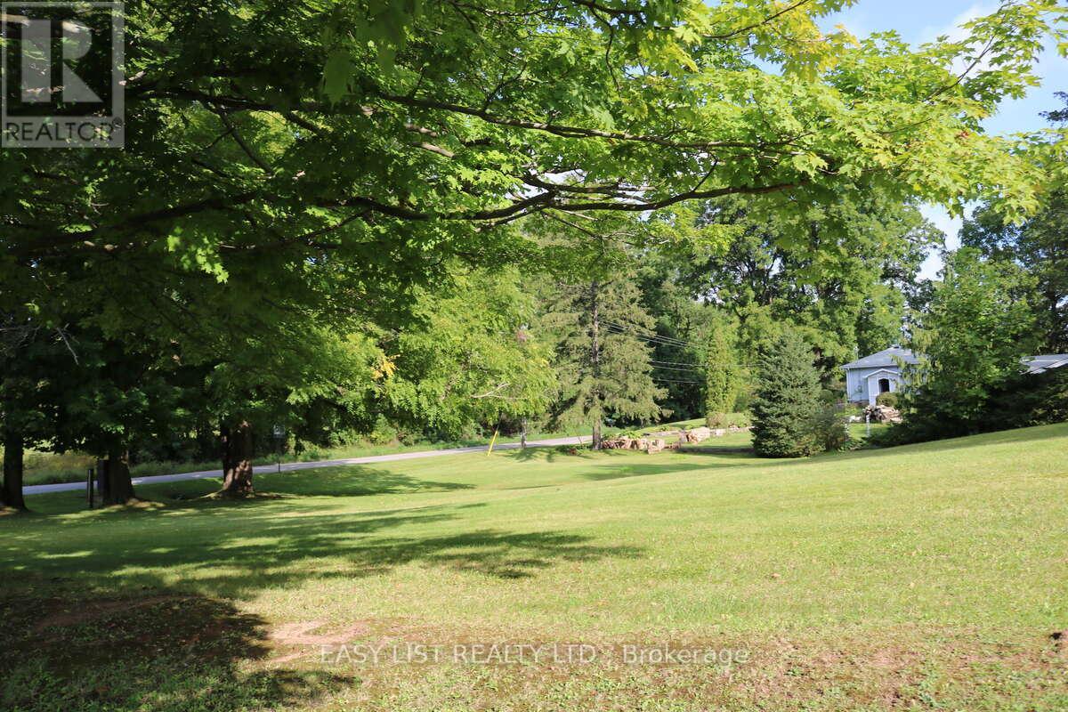 1109 Effingham Street, Pelham, Ontario  L0S 1C0 - Photo 33 - X12888636