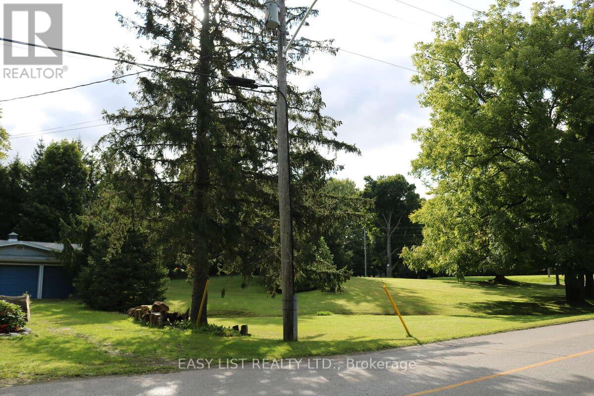 1109 Effingham Street, Pelham, Ontario  L0S 1C0 - Photo 7 - X12888636