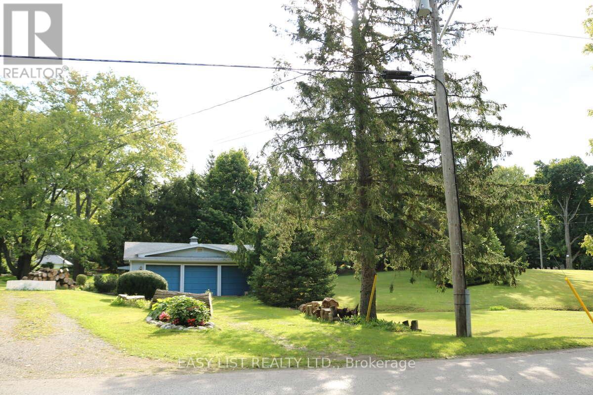 1109 Effingham Street, Pelham, Ontario  L0S 1C0 - Photo 8 - X12888636