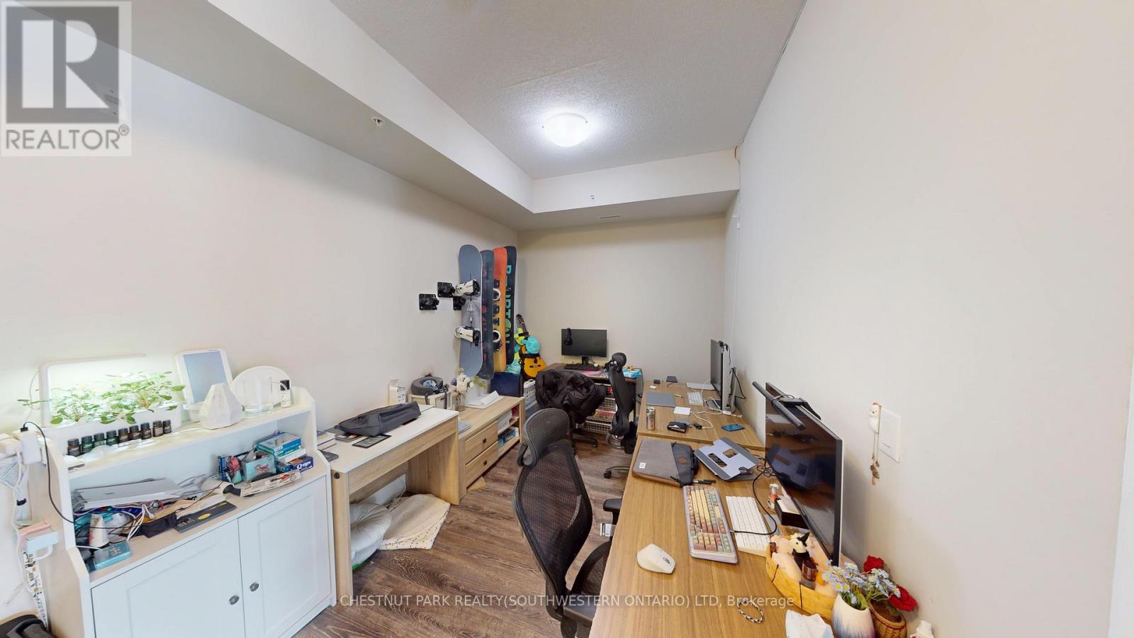 216 - 253 Albert Street, Waterloo, Ontario  N2L 0G3 - Photo 10 - X12888750