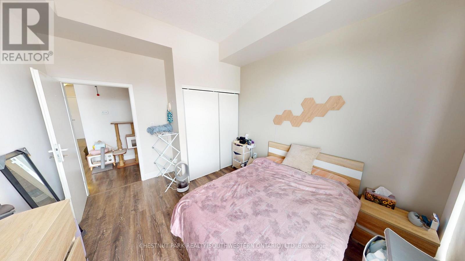 216 - 253 Albert Street, Waterloo, Ontario  N2L 0G3 - Photo 12 - X12888750