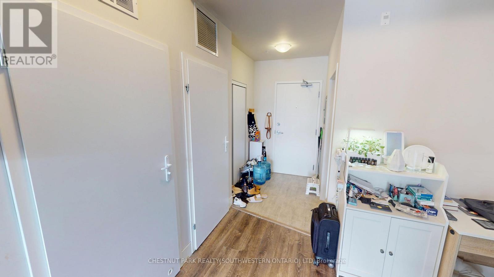 216 - 253 Albert Street, Waterloo, Ontario  N2L 0G3 - Photo 9 - X12888750