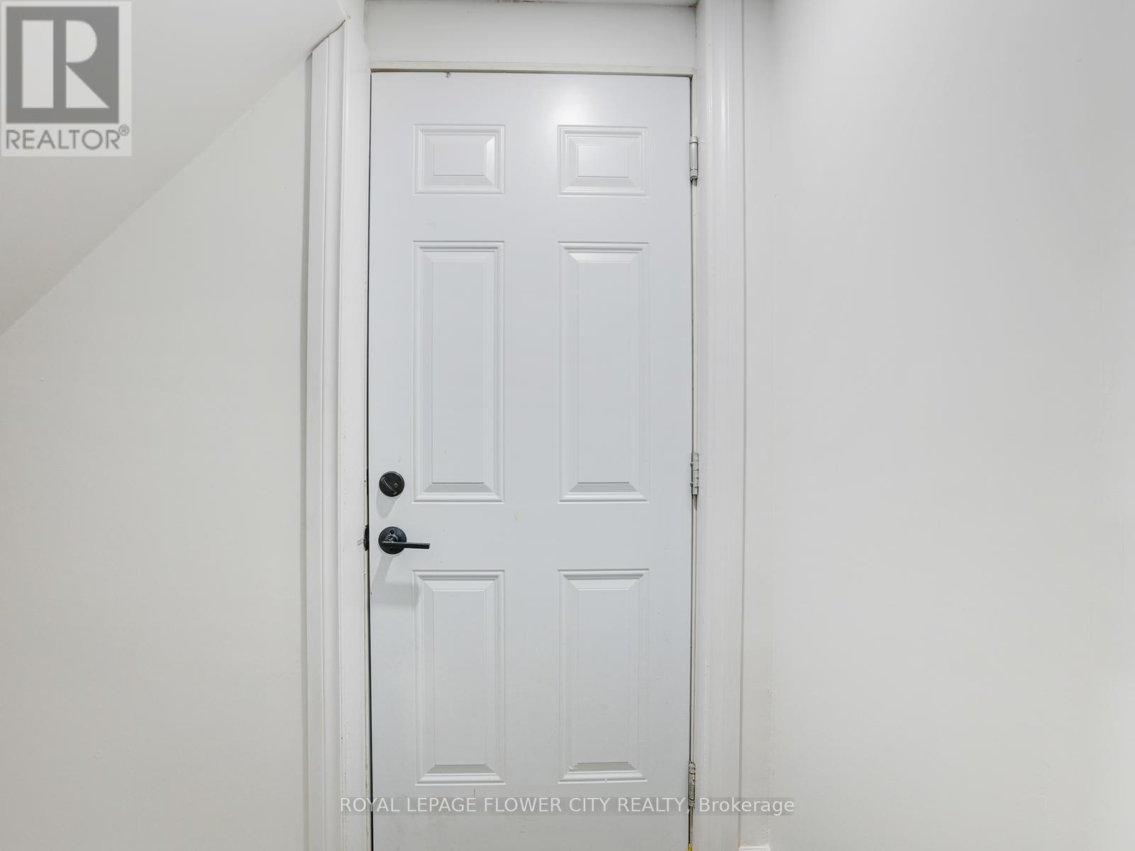 128 Donnenwerth Drive, Kitchener, Ontario N2E 4C8 - Photo 39 - X12824908