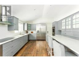 26 HOSTEIN DRIVE, Hamilton, Ontario