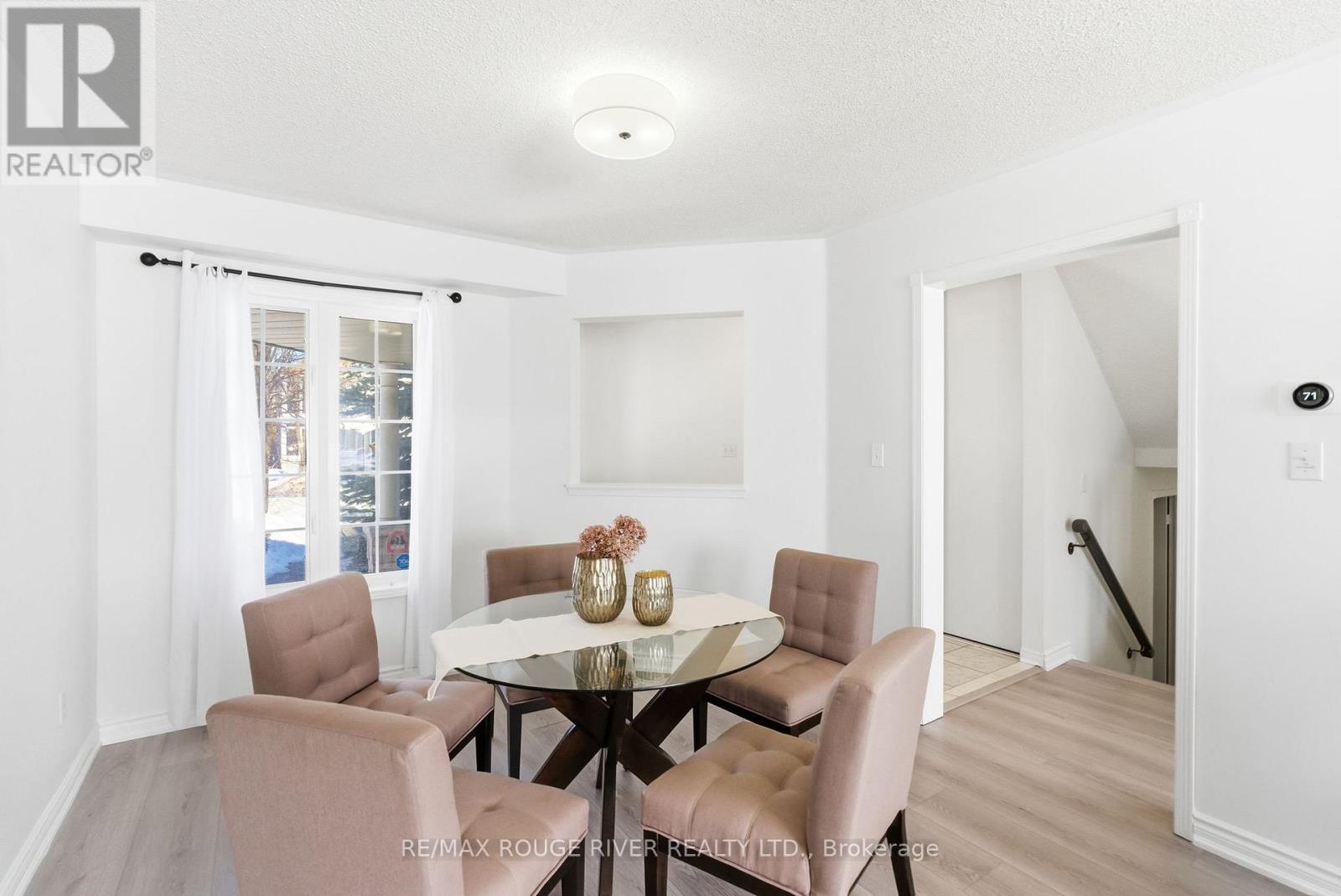 82 Havenwood Place, Whitby, Ontario  L1N 9V7 - Photo 6 - E12888826