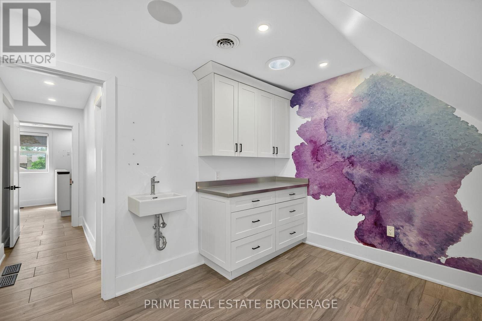 281 Oxford Street E, London East, Ontario  N6H 5L2 - Photo 12 - X12888812