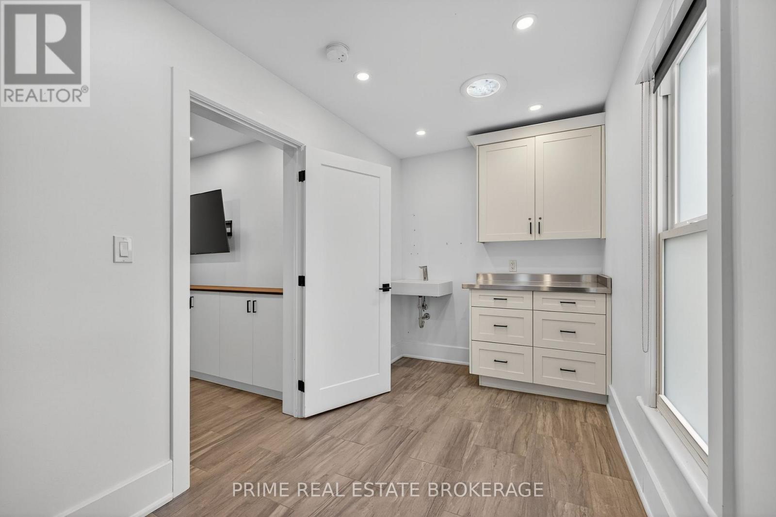 281 Oxford Street E, London East, Ontario  N6H 5L2 - Photo 17 - X12888812