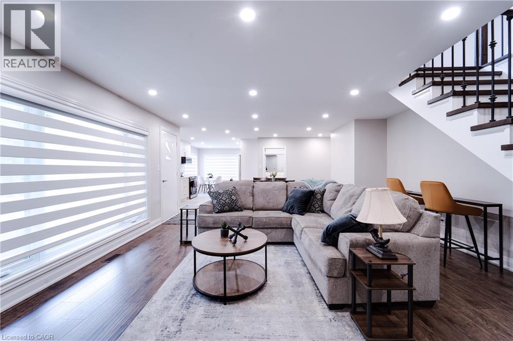 885 Glen Cedar Drive, Peterborough, Ontario  K9J 6X5 - Photo 6 - 40807299