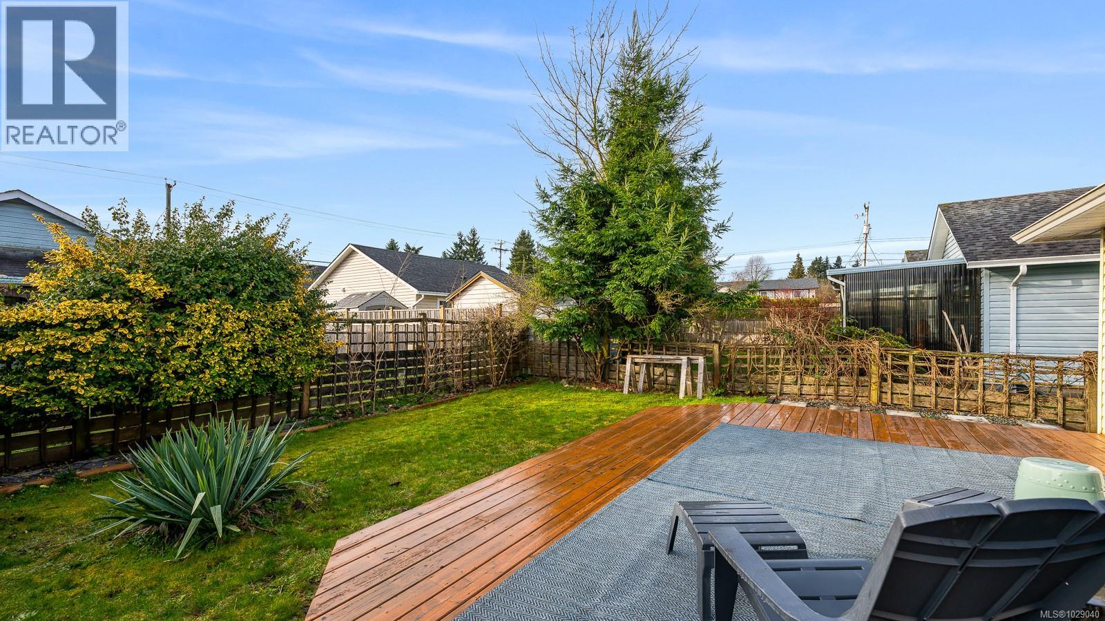660 25th St, Courtenay, British Columbia  V9N 8J3 - Photo 38 - 1029040