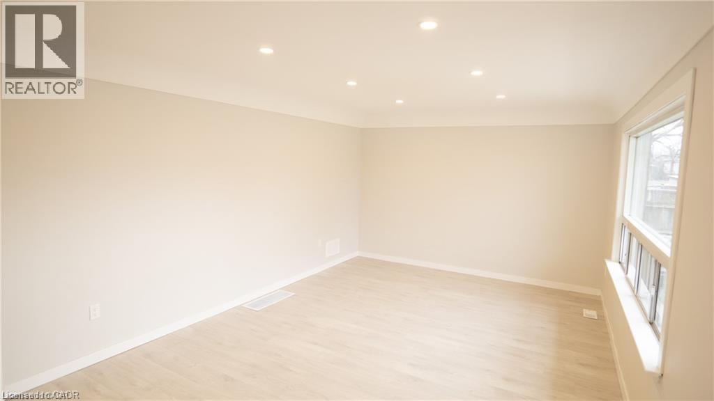 4 Dunblane Avenue Unit# Upper, St. Catharines, Ontario  L2M 3Z5 - Photo 6 - 40812024