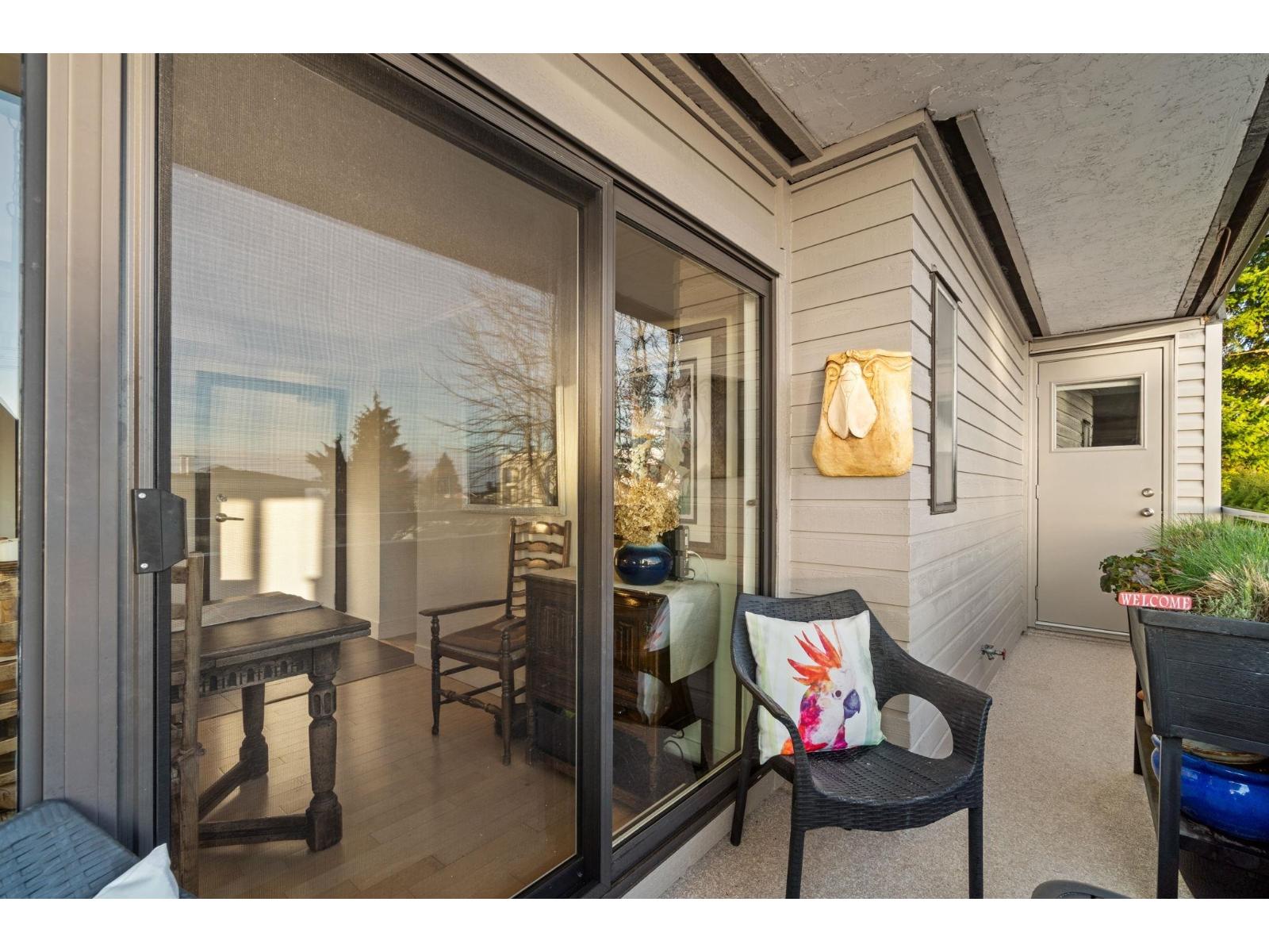 Listing Picture 14 of 40 : 101 15041 PROSPECT AVENUE, White Rock - 魯藝地產 Yvonne Lu Group - MLS Medallion Club Member