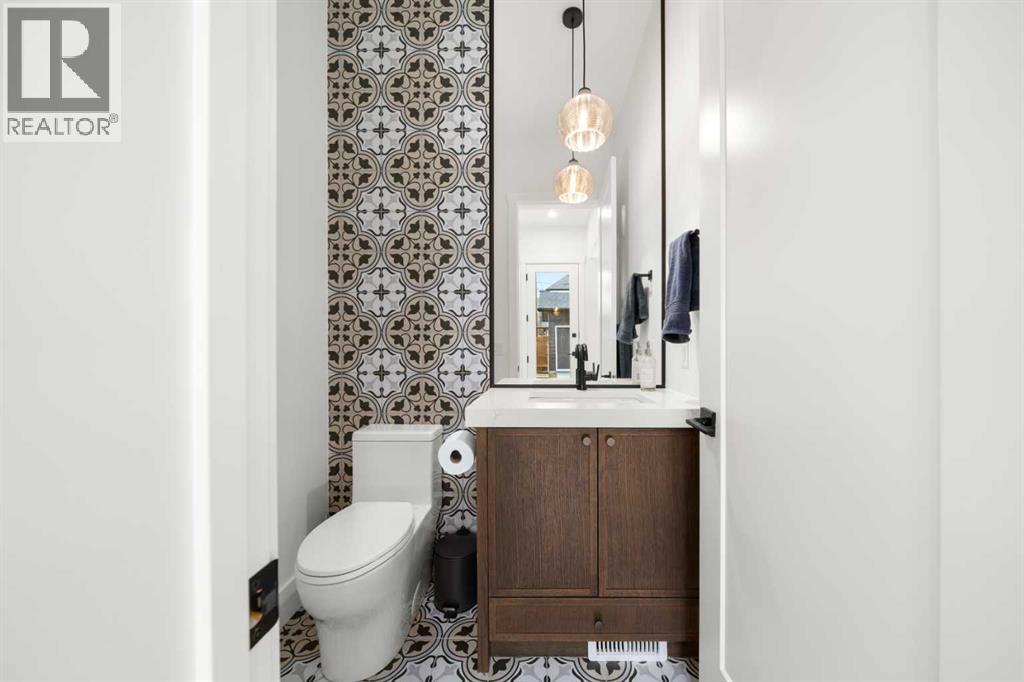 2006 41 Avenue Sw, Calgary, Alberta  T2T 2M1 - Photo 9 - A2285150