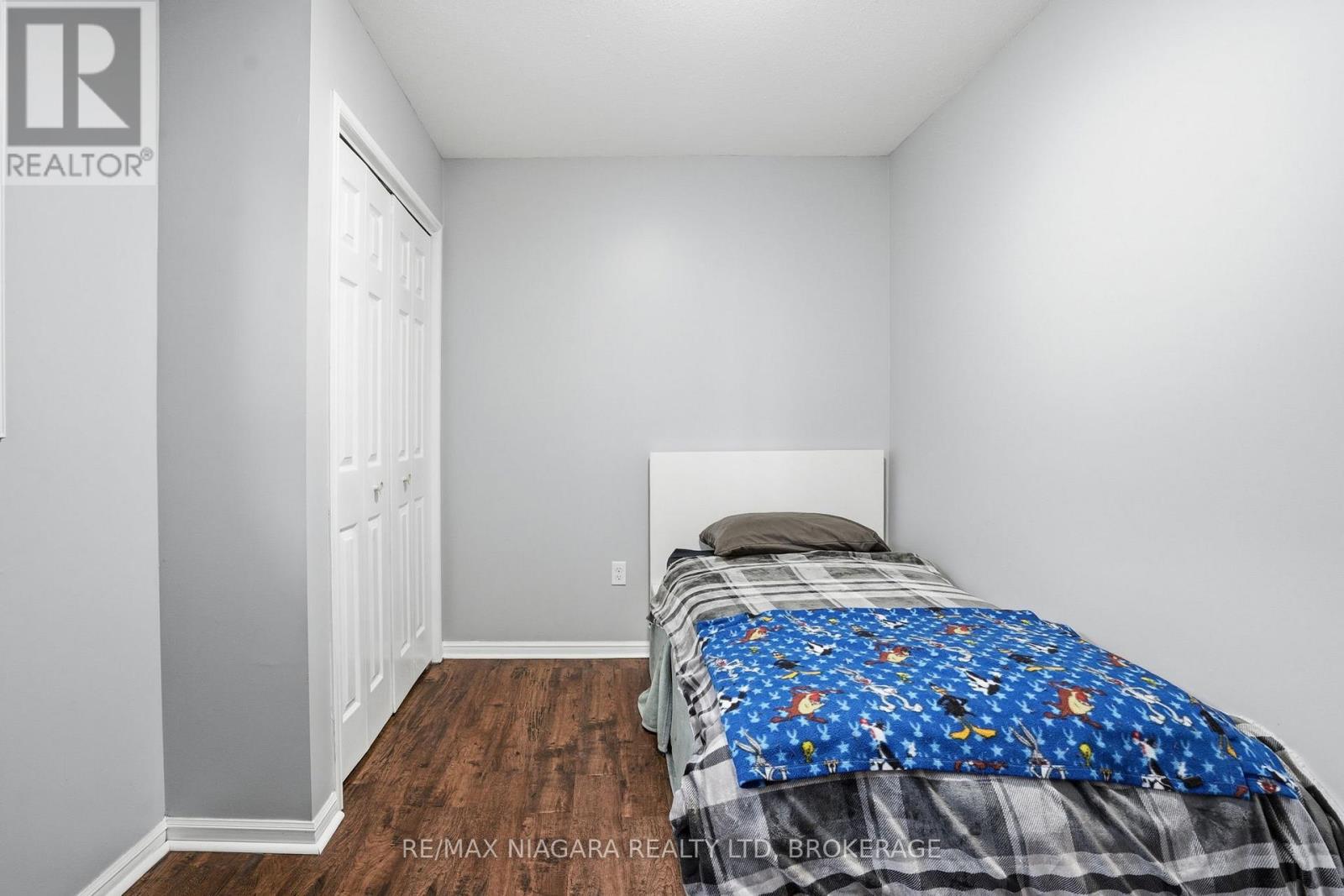 64 Page Street, St. Catharines, Ontario  L2R 4A7 - Photo 11 - X12888786