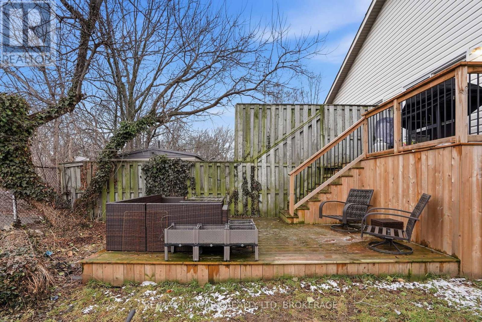 64 Page Street, St. Catharines, Ontario  L2R 4A7 - Photo 31 - X12888786