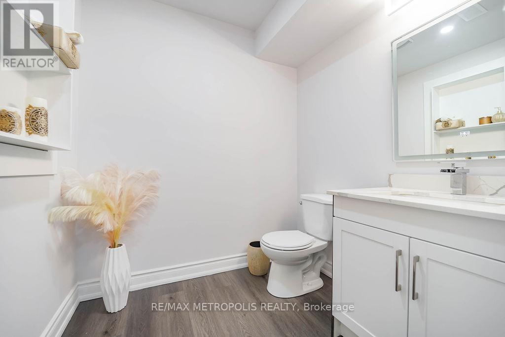 22 Haskins Crescent, Georgina, Ontario  L4P 0H4 - Photo 43 - N12846244