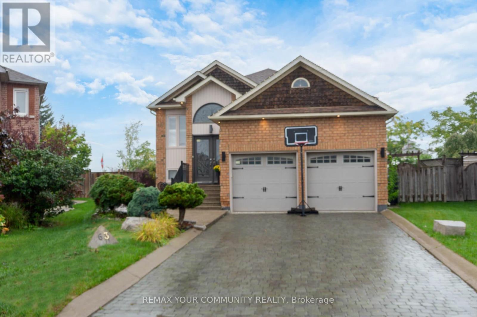 63 ROLLING HILLS LANE, Caledon, Ontario