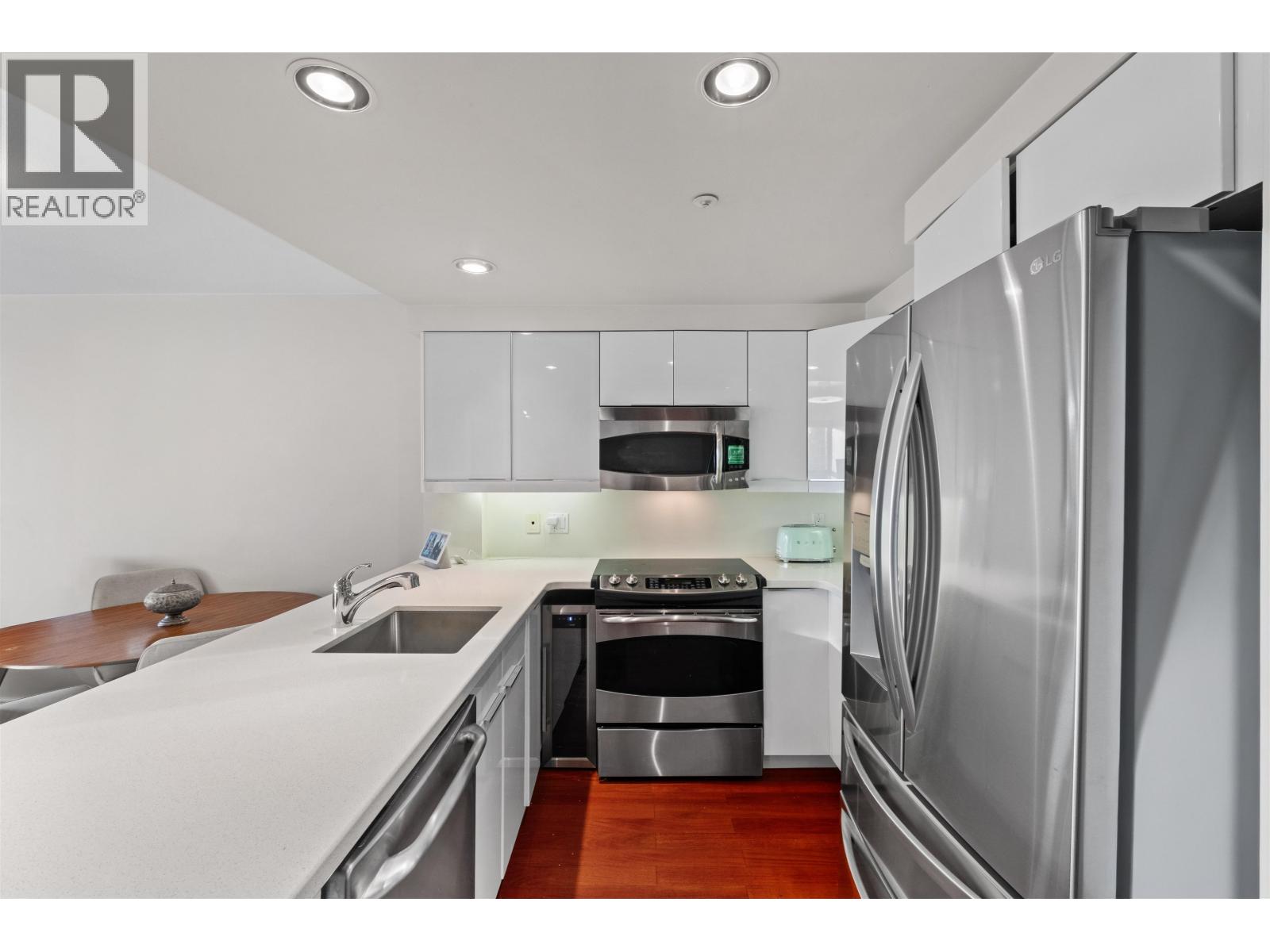 1507 1008 Cambie Street, Vancouver, British Columbia V6B 6J7 - Photo 11 - R3100184