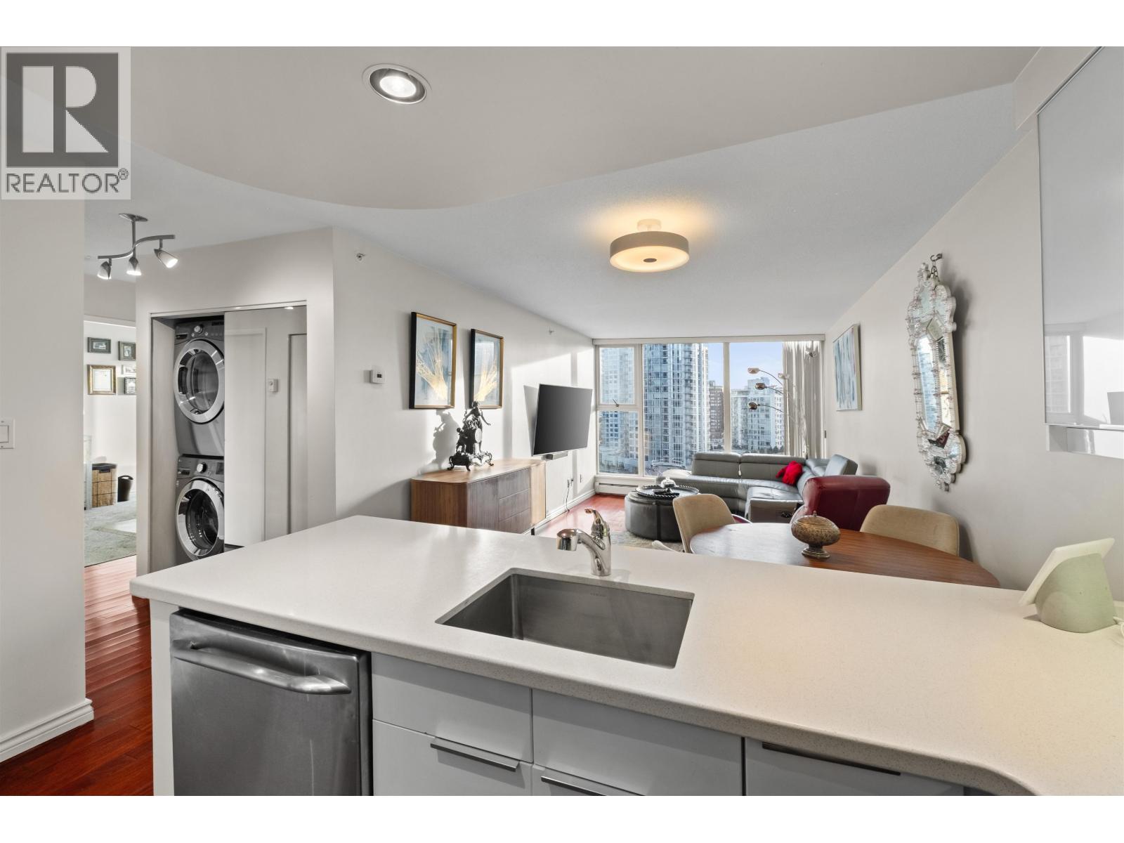 1507 1008 Cambie Street, Vancouver, British Columbia V6B 6J7 - Photo 13 - R3100184