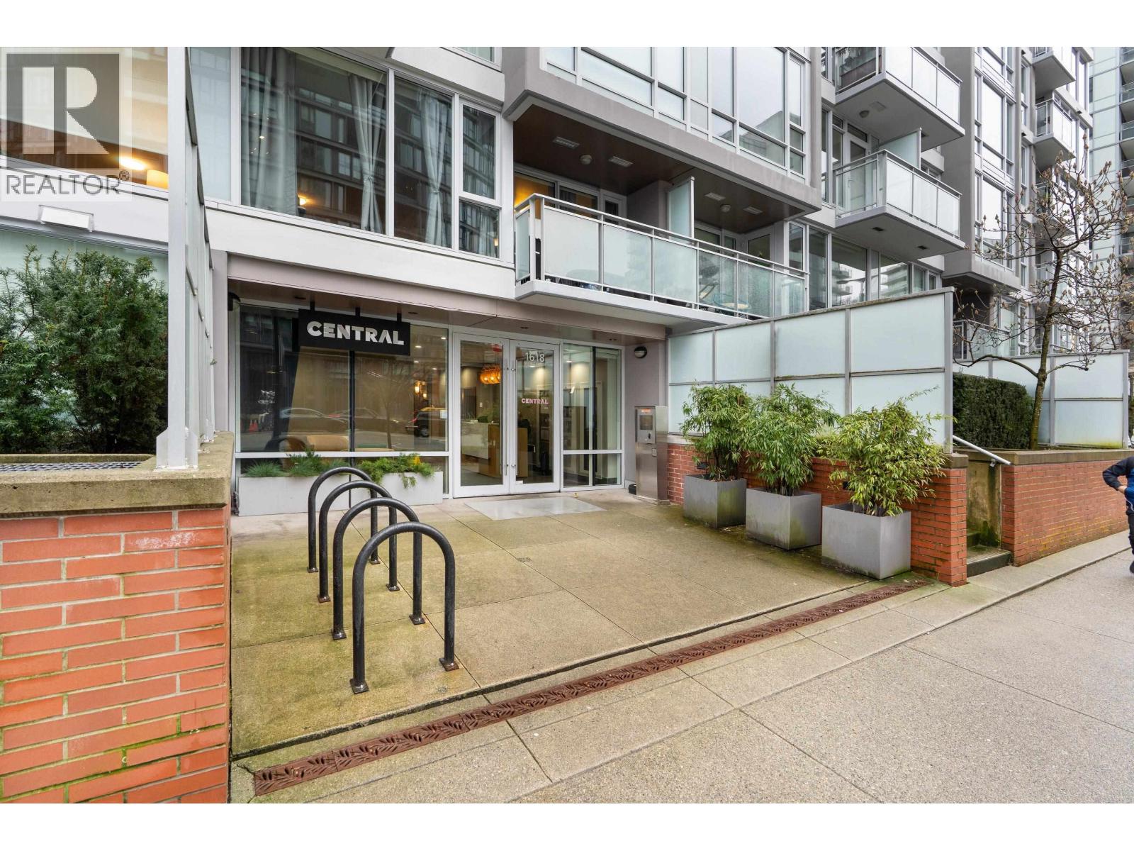 311 1618 Quebec Street, Vancouver, British Columbia V6A 0C5 - Photo 2 - R3100186