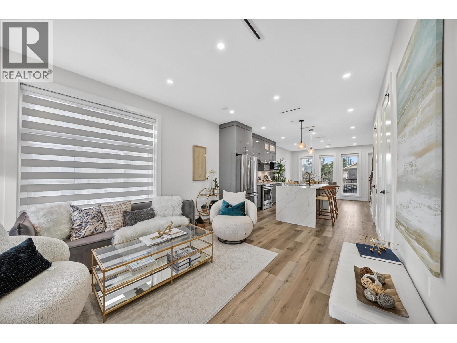 516 W 60th Avenue, Vancouver, British Columbia V6P 1Z7 - Photo 3 - R3100192