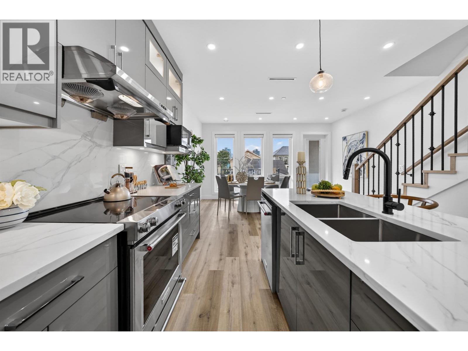 516 W 60th Avenue, Vancouver, British Columbia V6P 1Z7 - Photo 9 - R3100192