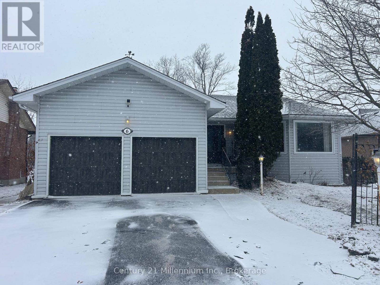 6 Royal Beech Drive, Wasaga Beach, Ontario  L9Z 1H1 - Photo 2 - S12888788