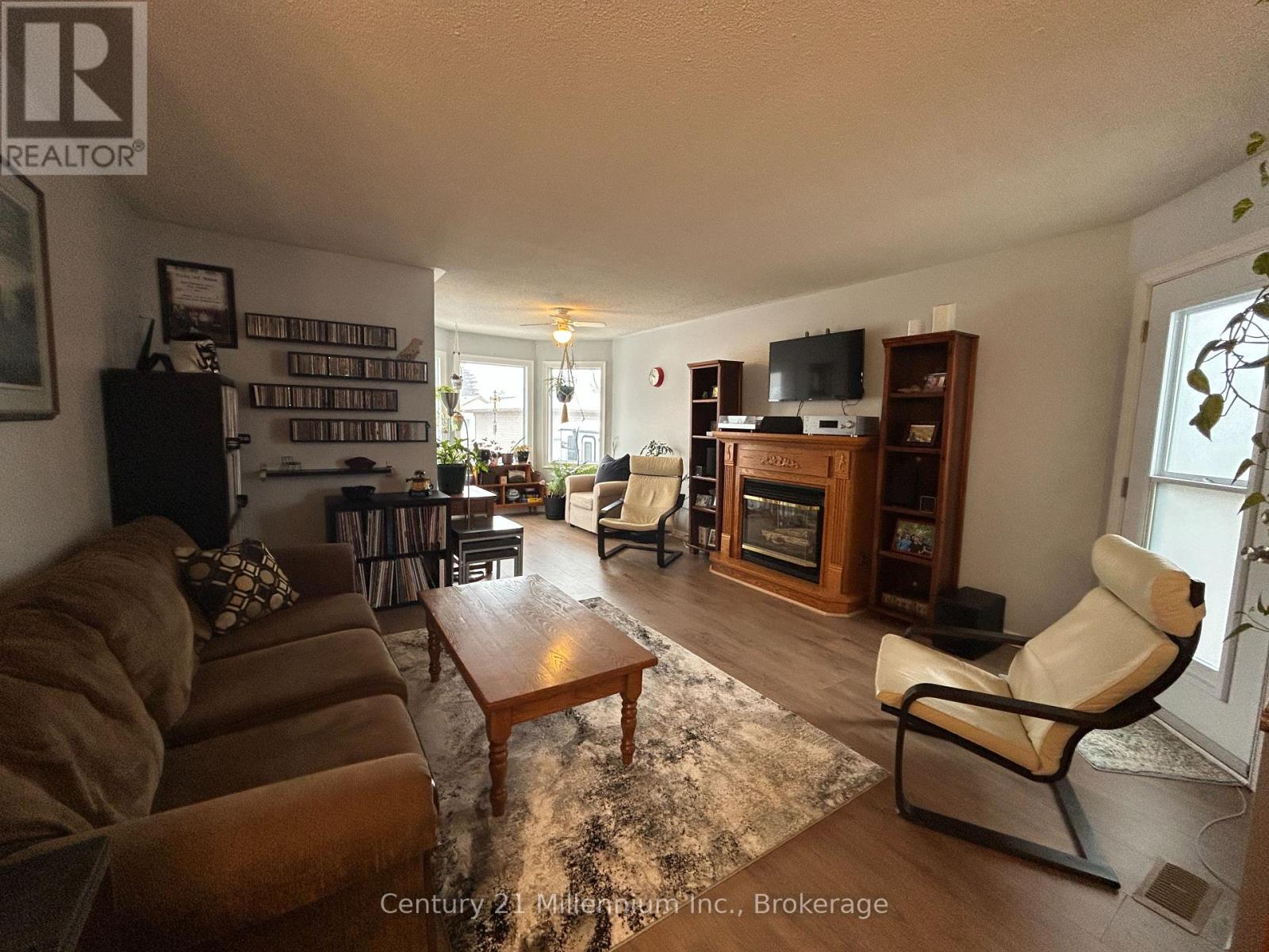 6 Royal Beech Drive, Wasaga Beach, Ontario  L9Z 1H1 - Photo 8 - S12888788