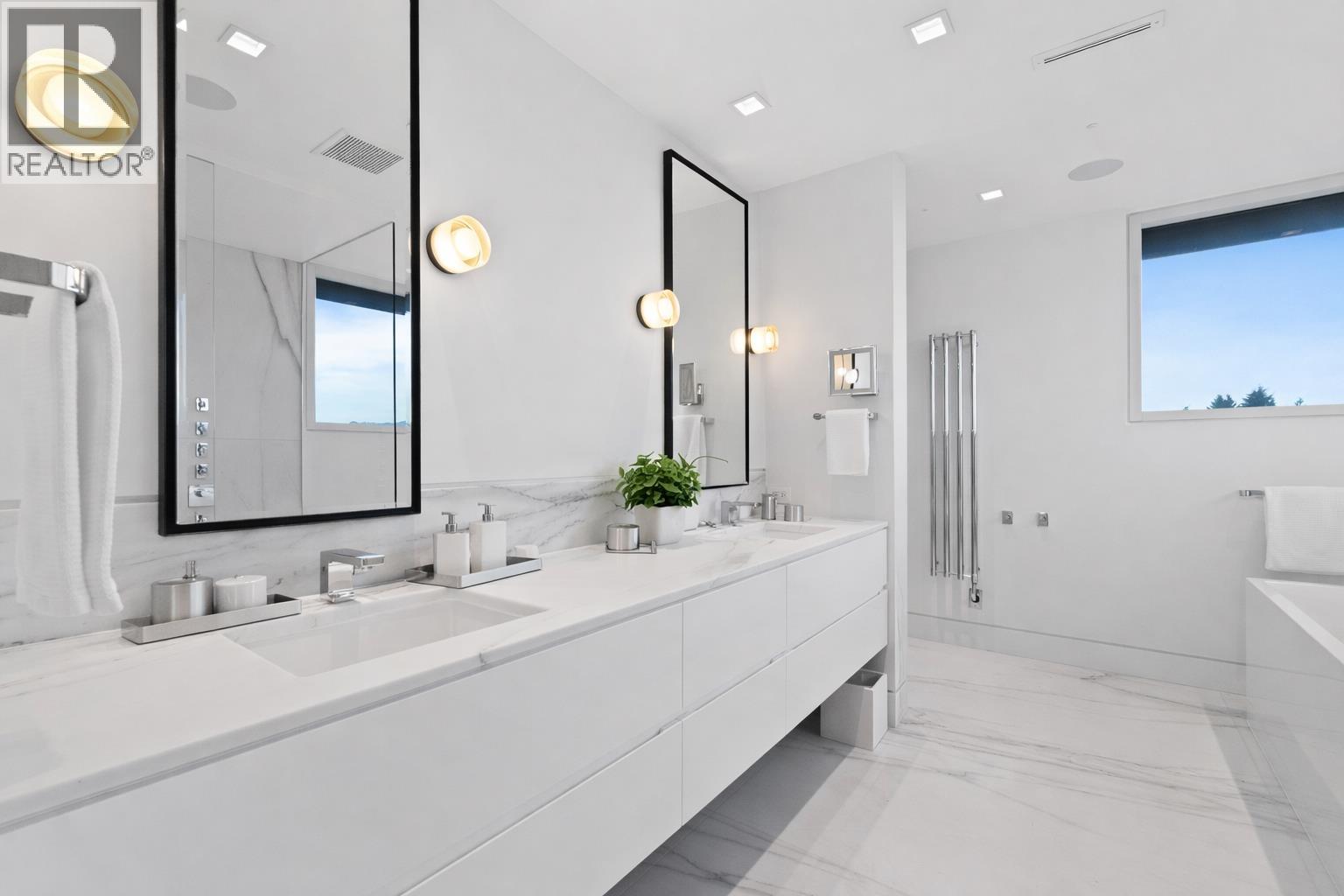 2705 W 30th Avenue, Vancouver, British Columbia V6L 1Y8 - Photo 23 - R3100185